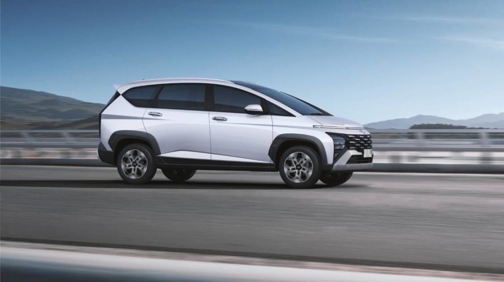 Hyundai Stargazer 2026 ra mắt: thiết kế mới, màn hình kép 10,25 inch, giá từ 569 triệu đồng